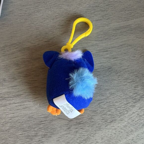 McDonalds Furby Plush Stuffed Animal Small Backpack Clip 2000 Toy 3.5 Inch - Picture 2 of 3